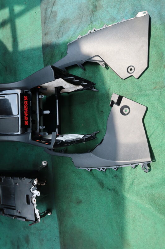 TOYOTA VELLFIRE ALPHARD CENTRE CONSOLE
