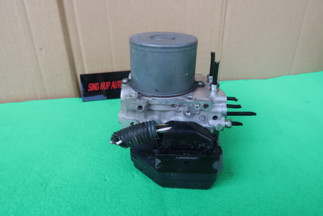 LEXUS Rx350 ABS PUMP