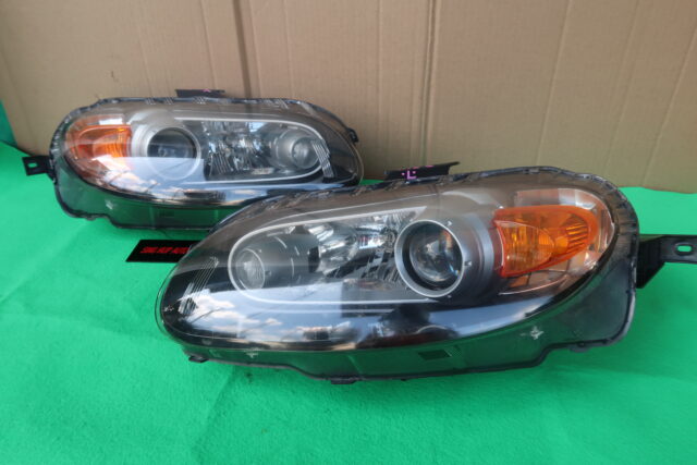 MAZDA MX5 HEADLAMP