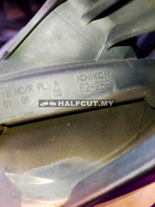 52-289 TOYOTA SIENTA HEAD LAMP