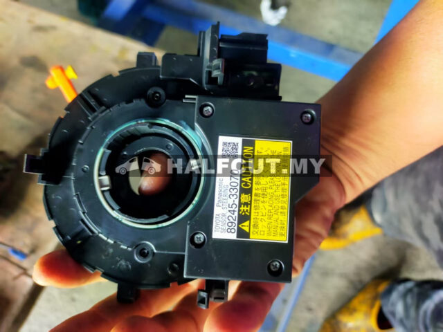 TOYOTA HARRIER ZSU60 CLOCK SPRING 89245-33070