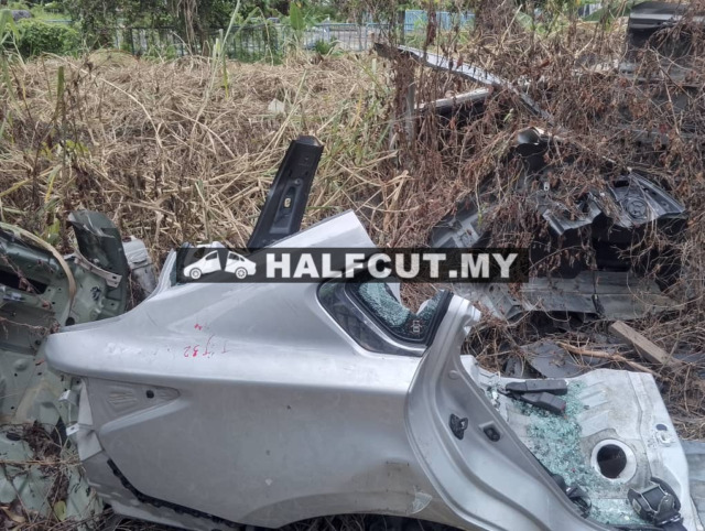 NISSAN TEANA J33 REAR FENDER RH