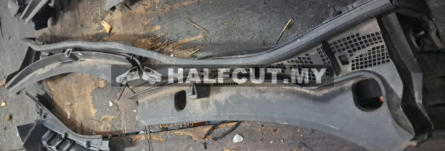 MAZDA 3 2010 WIPER COVER