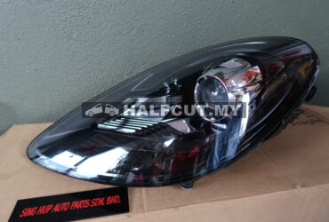 PORSCHE CAYMAN 718 HEADLIGHT (LEFT)