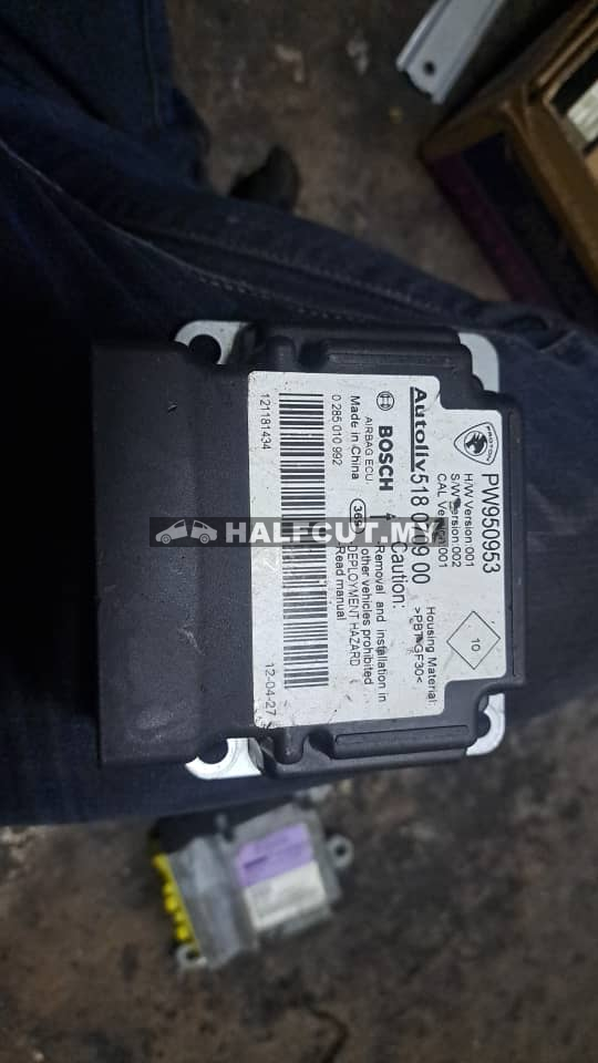PROTON PREVE AIR BAG ECU( PW950953)