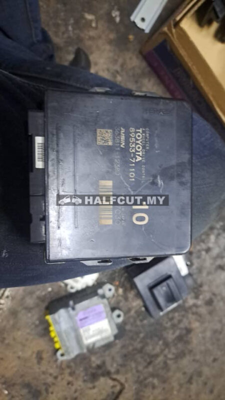 TOYOTA HILUX REVO ECU (89533-71101) 10