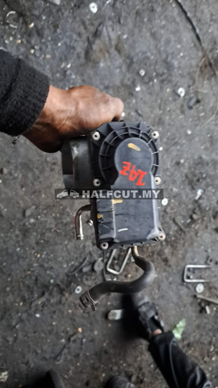 TOYOTA CAMRY ACV40 1AZ THROTTLE BODY