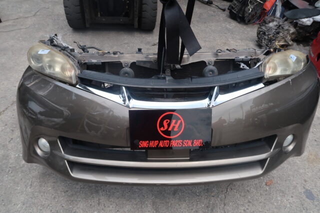 TOYOTA WISH ZGE20 NOSE CUT