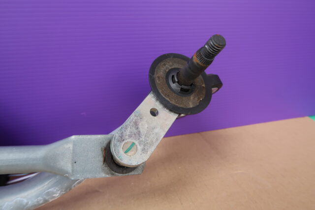 RANGE ROVER EVOQUE FRONT WIPER MOTOR N LINKAGE