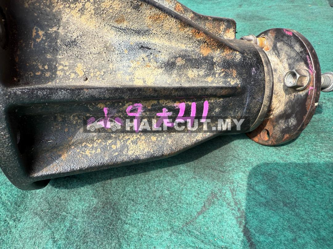 TOYOTA FORTUNER 2DZ REAR AXLE