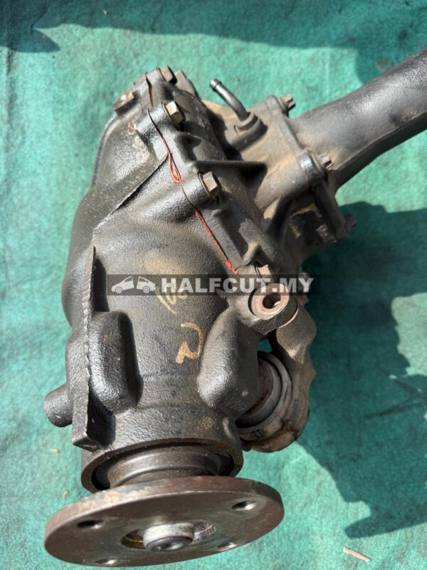 TOYOTA FORTUNER 2DZ FRONT AXLE