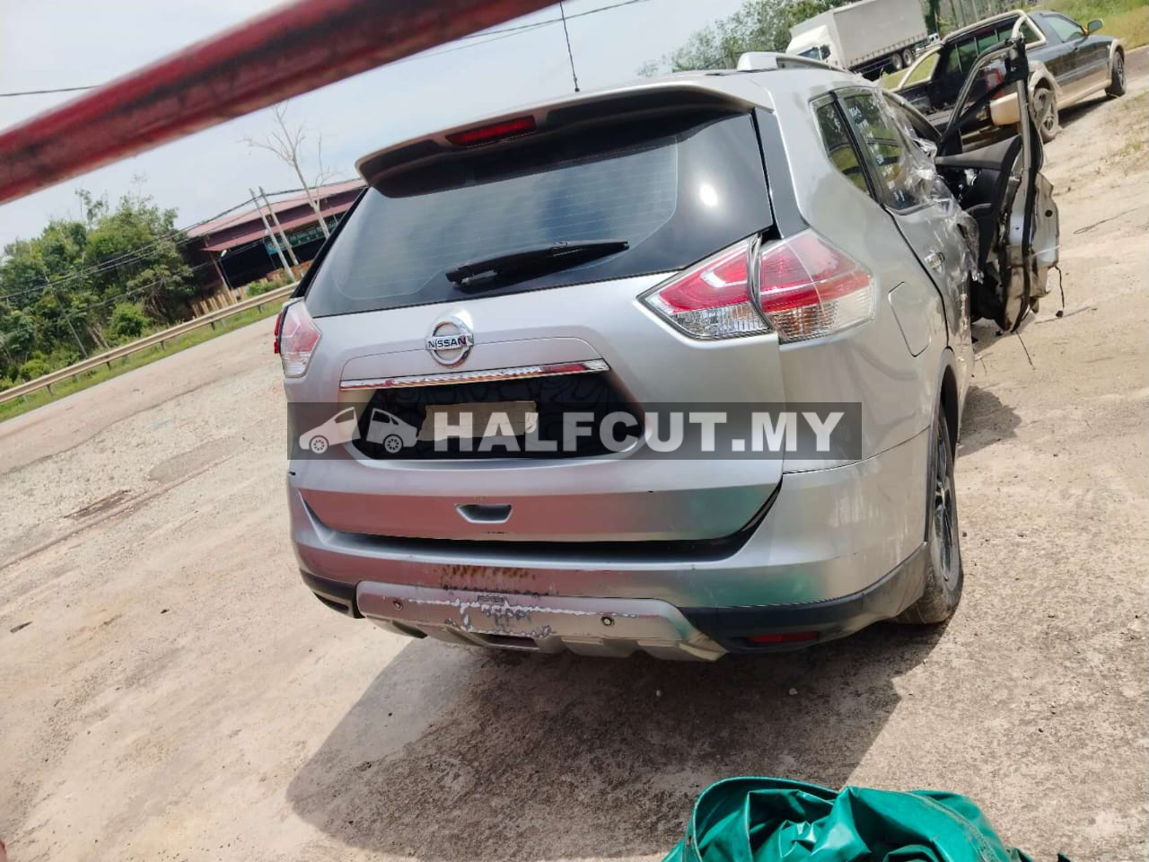 NISSAN X-TRAIL NT32 FRONT AND REAR HALF CUT