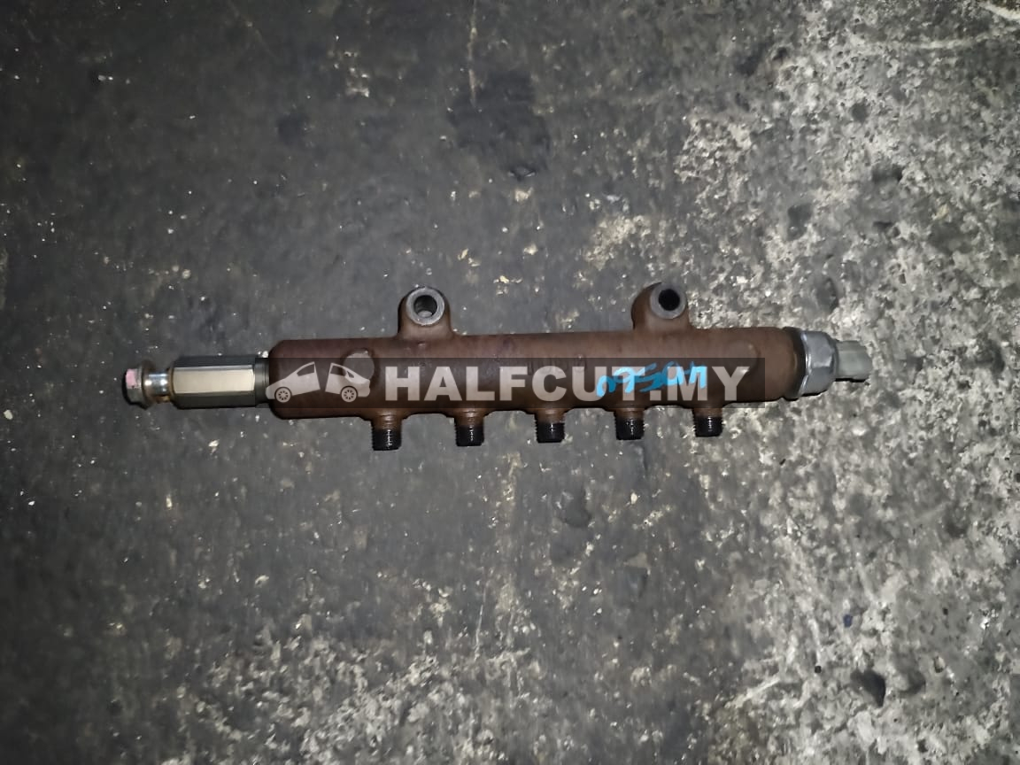 MMC TRITON 4D56U FUEL RAIL