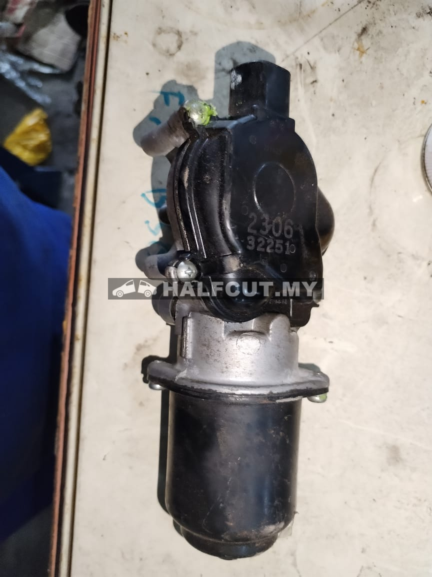 NISSAN LATIO/LIVINA/KG11 FRONT WIPER MOTOR
