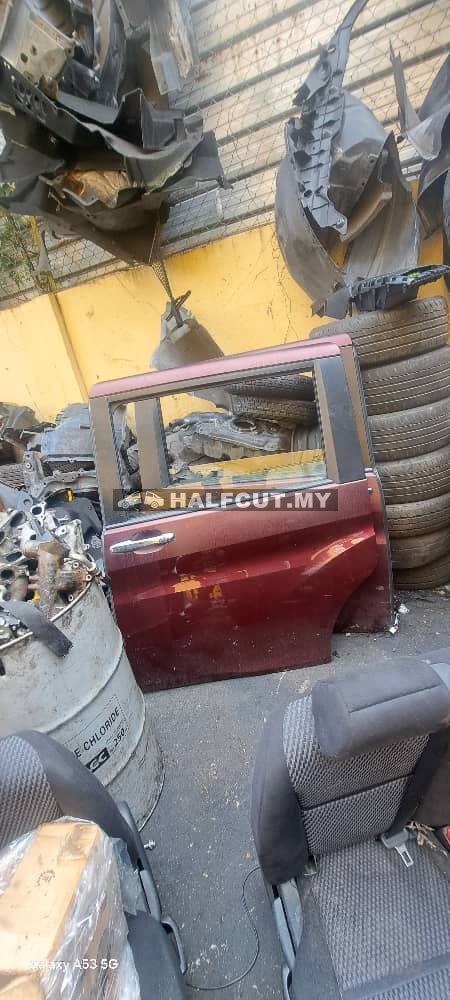 HONDA STEPWAGON RP3 SIDE DOOR R/ L