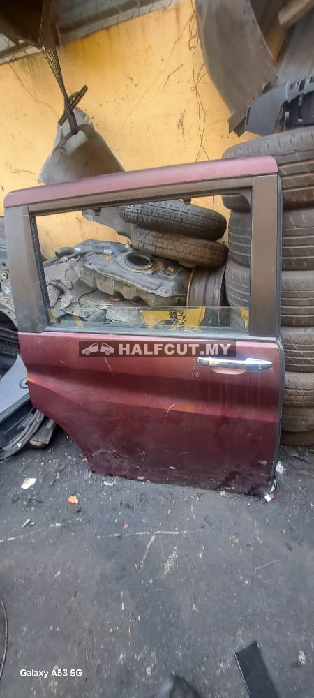 HONDA STEPWAGON RP3 SIDE DOOR R/ R