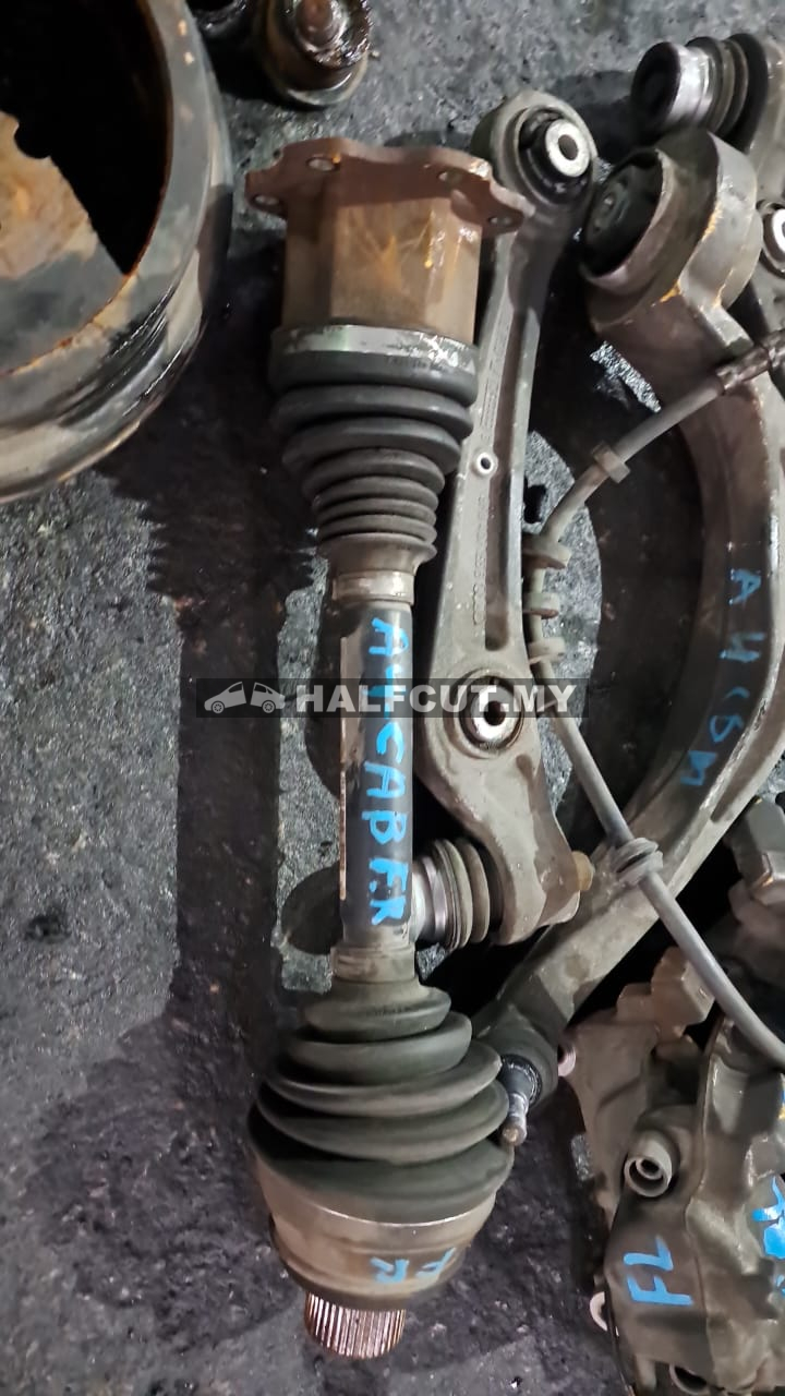 AUDI  A4 CAB FRONT DRIVE SHAFT RH