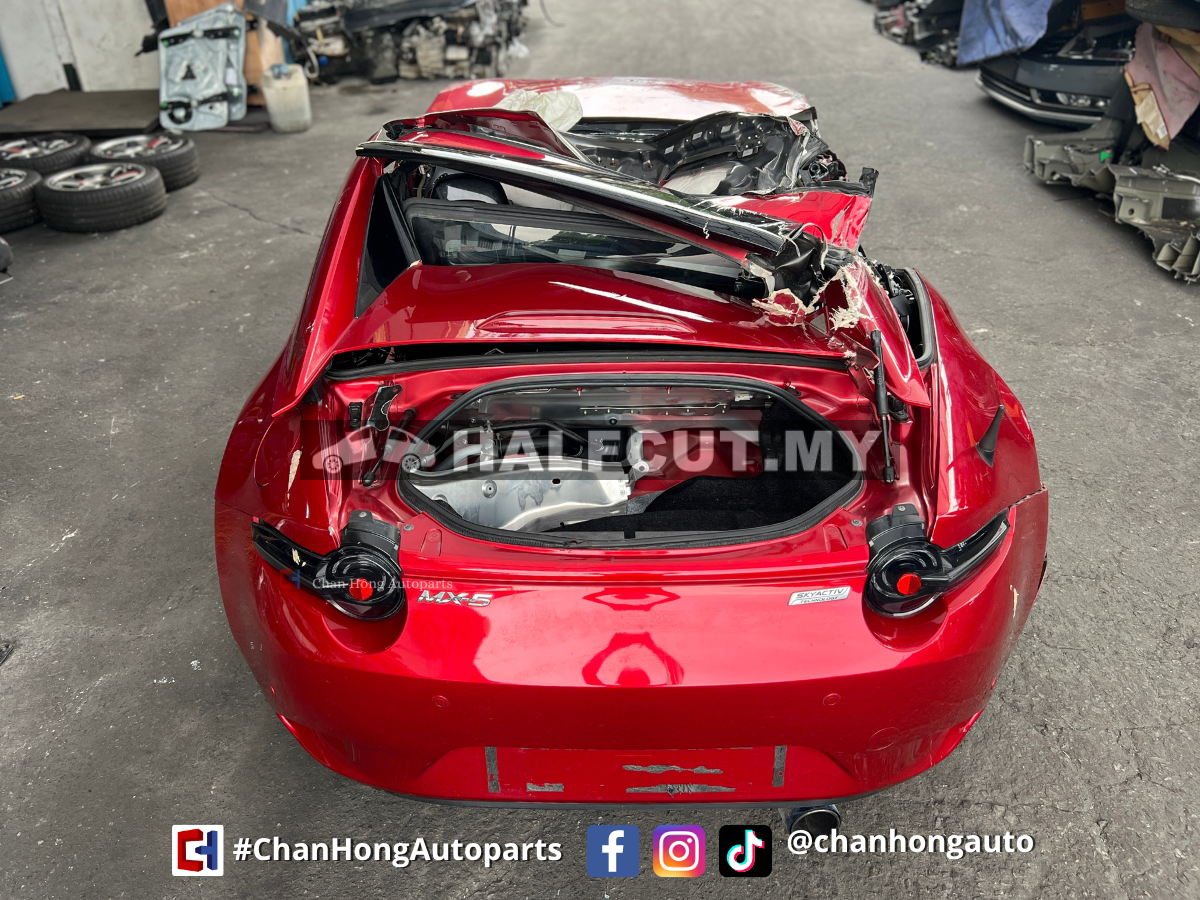 Mazda MX5 with PE 2.0L Engine Half Cut