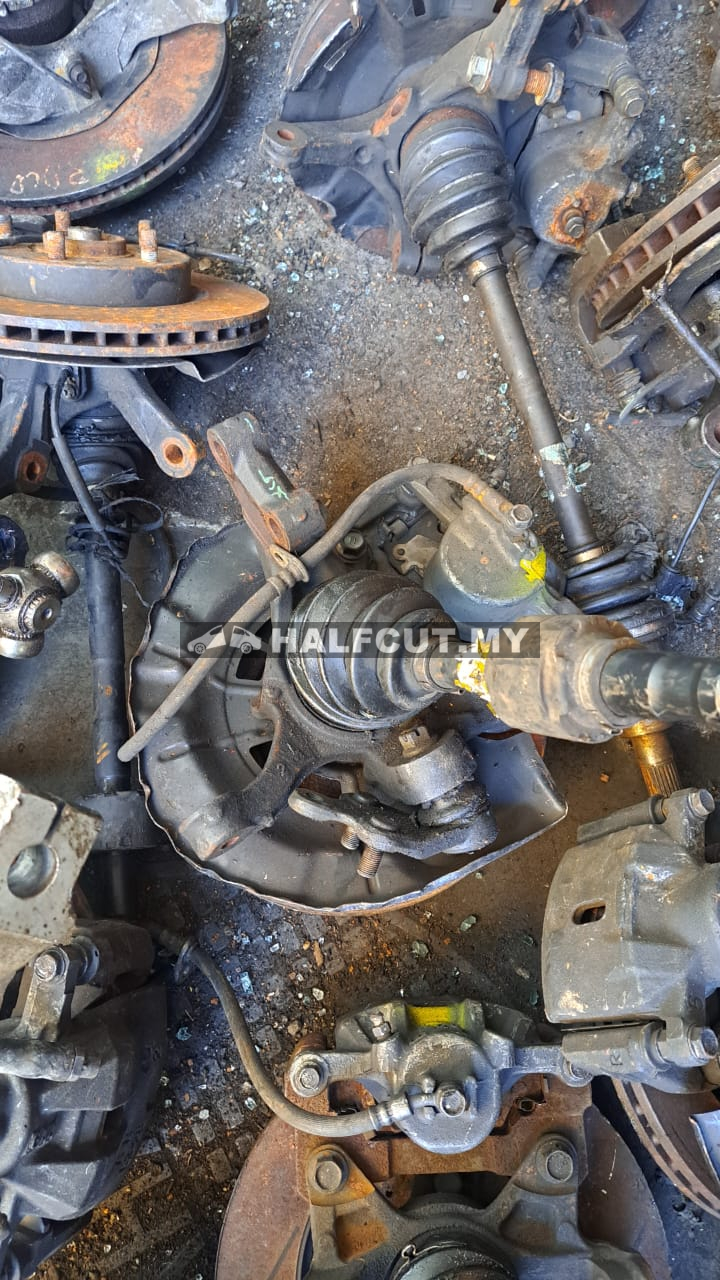 TOYOTA CAMRY ACV30 FRONT KNUCKLE F/L