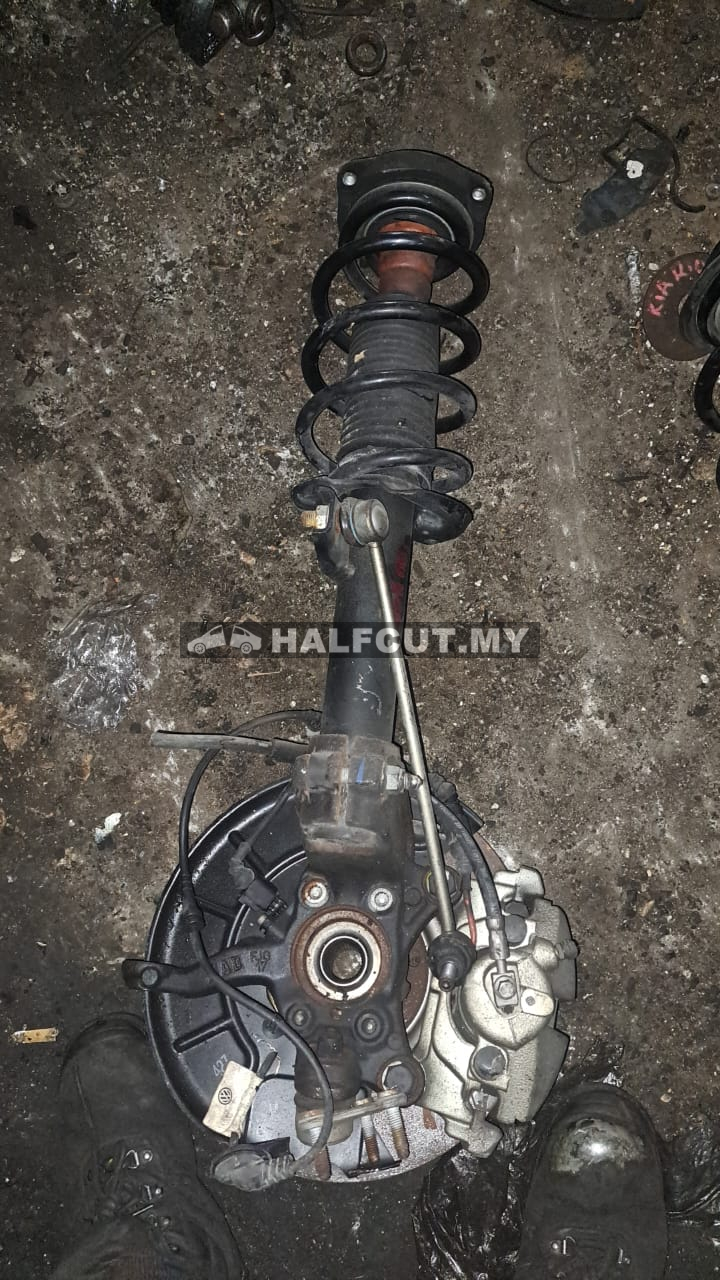 VOLKSWAGEN TOURAN FRONT KNUCKLE F/L