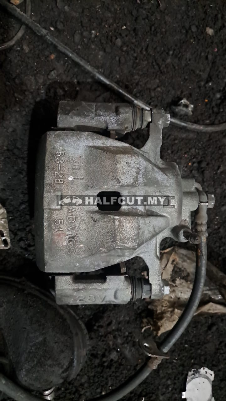 TOYOTA CAMRY ACV50 FRONT CALIPER F/L