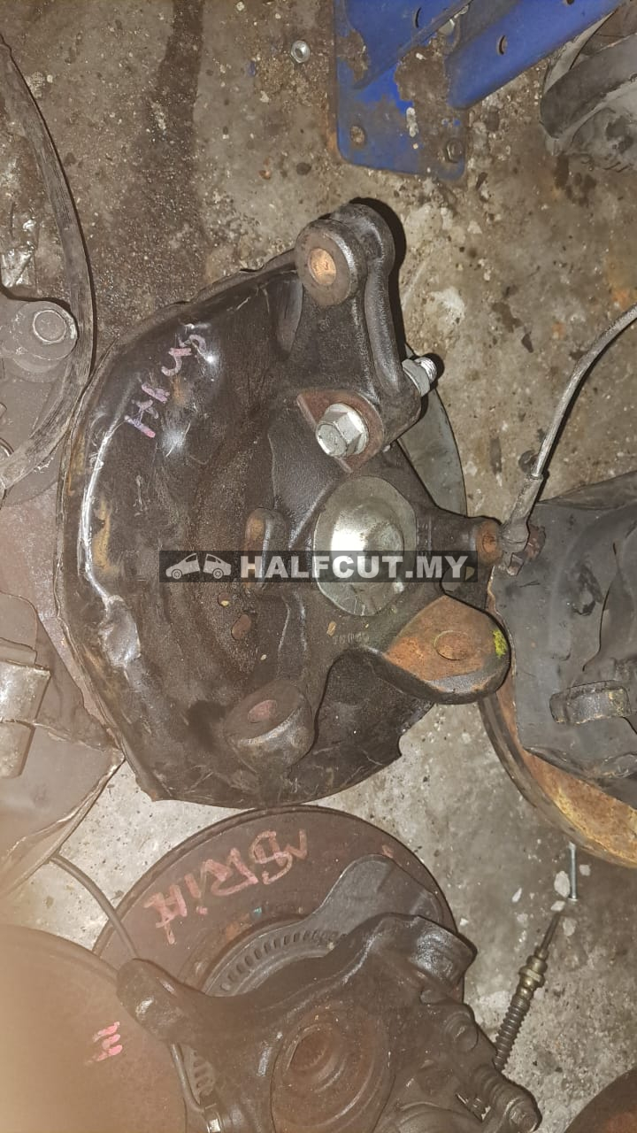 PERODUA ARUZ FRONT KNUCKLE F/R
