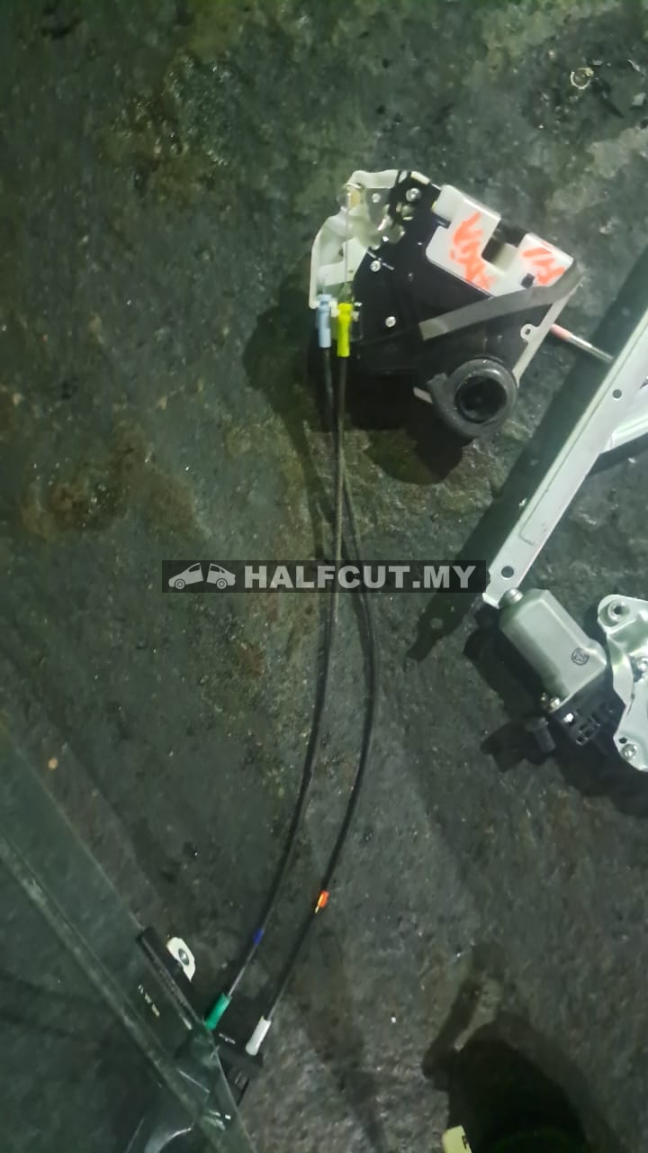 PERODUA AXIA FRONT LOCK F/L