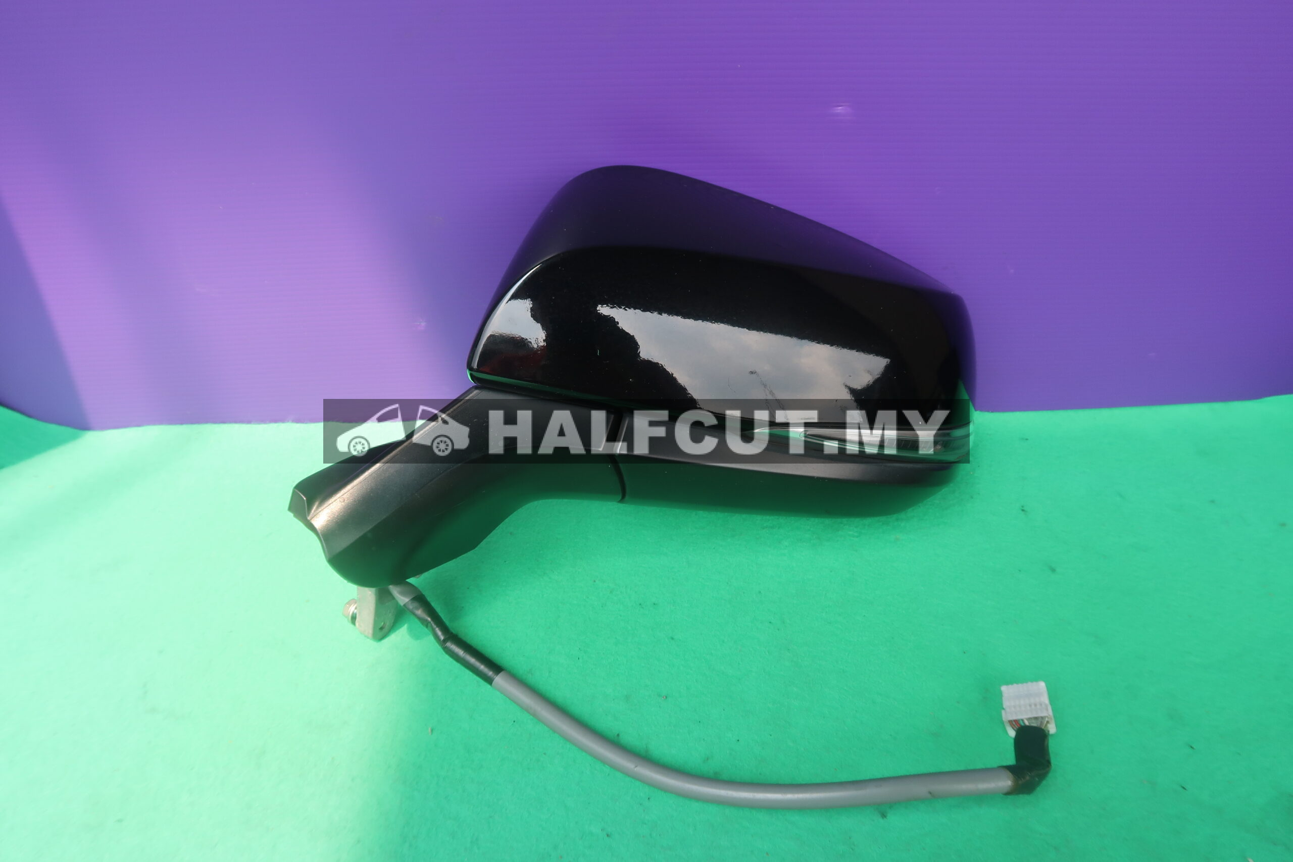 TOYOTA ALPHARD AGH30 SIDE MIRROR LH