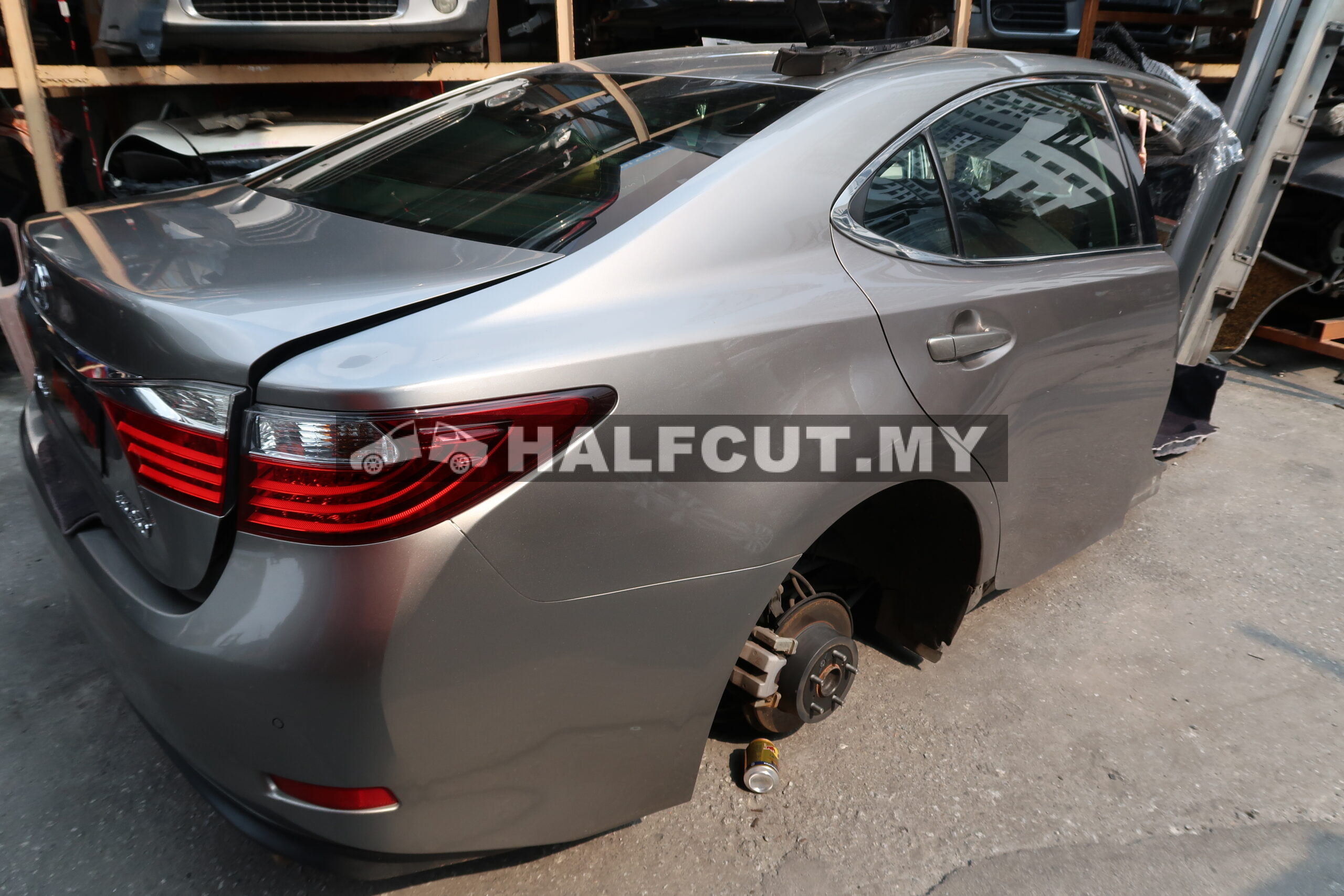 LEXUS ES250 REAR CUT