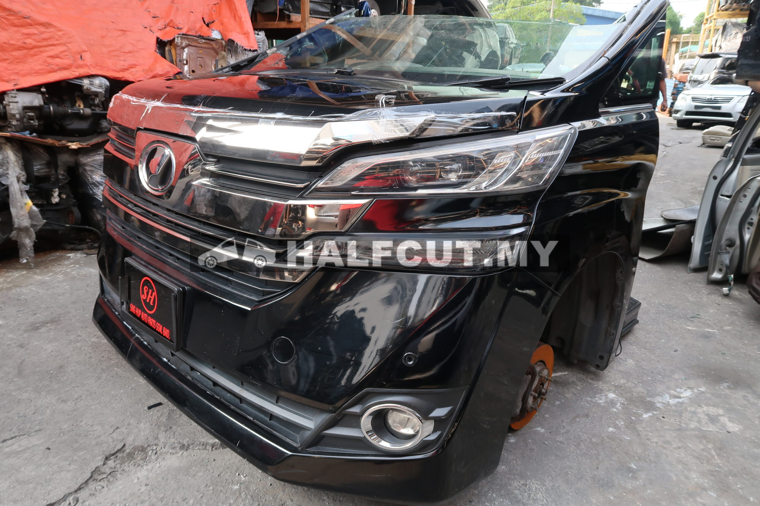 TOYOTA ALPHARD AGH30 HALF CUT