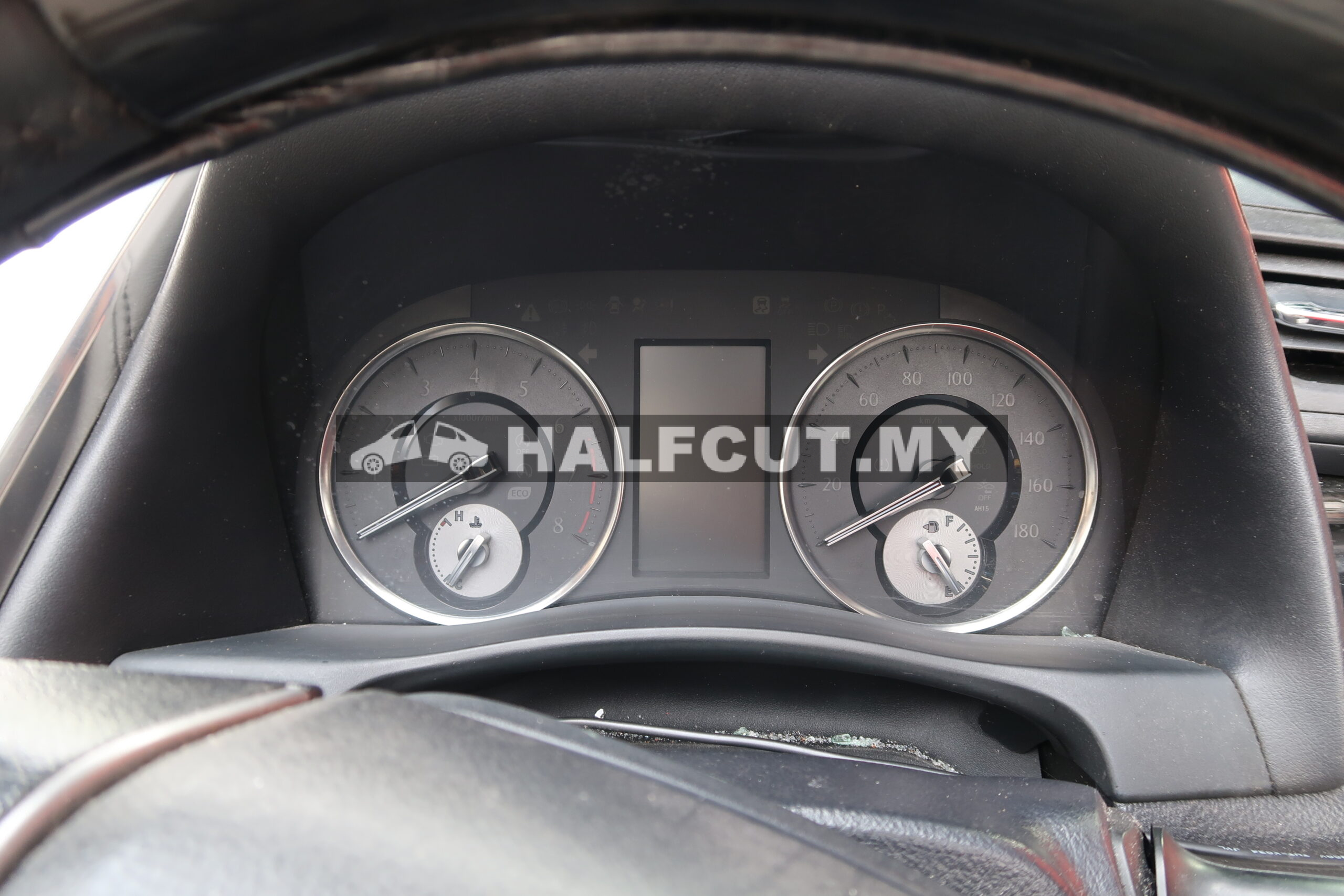 TOYOTA ALPHARD AGH30 HALF CUT