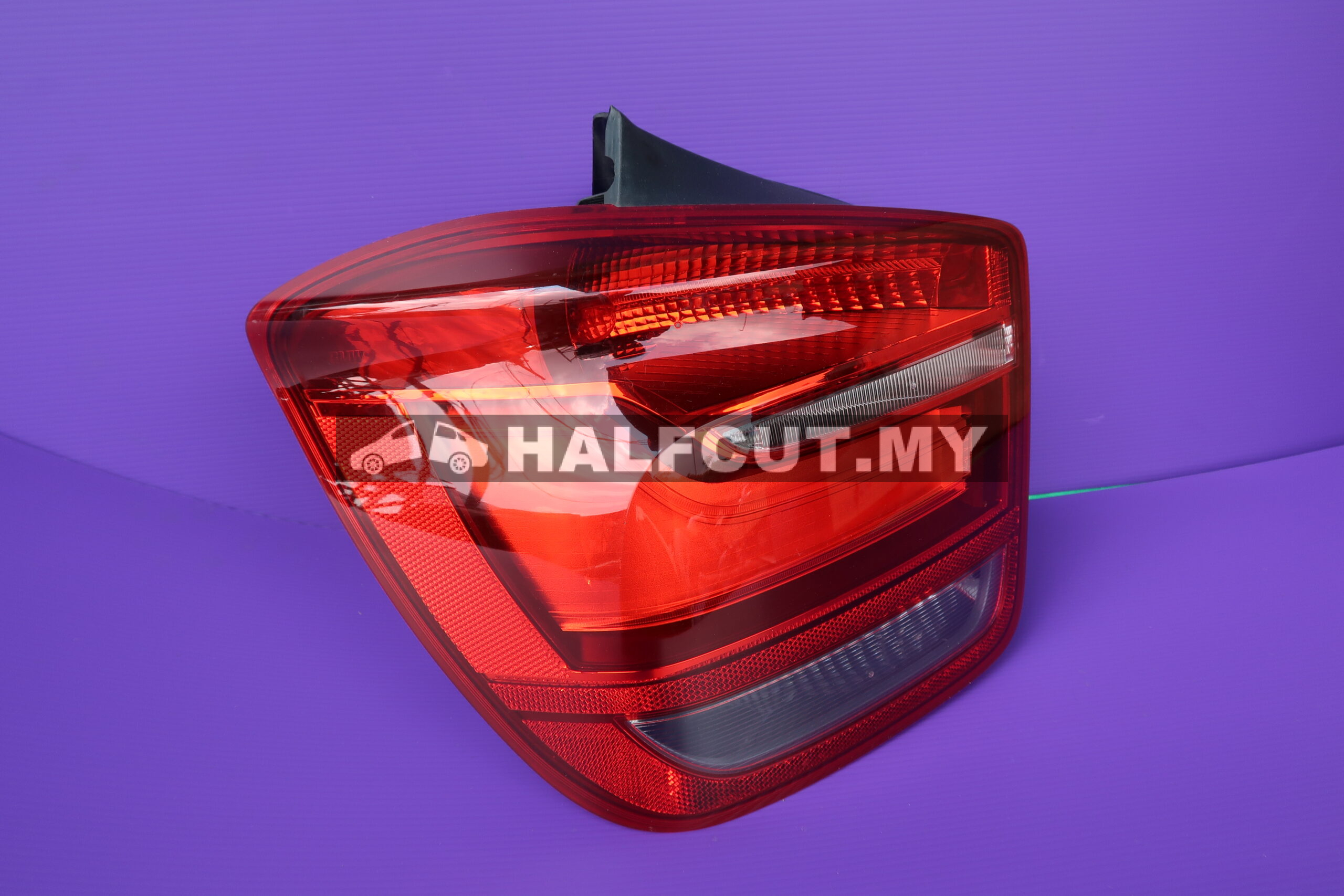 BMW F20 TAIL LAMP