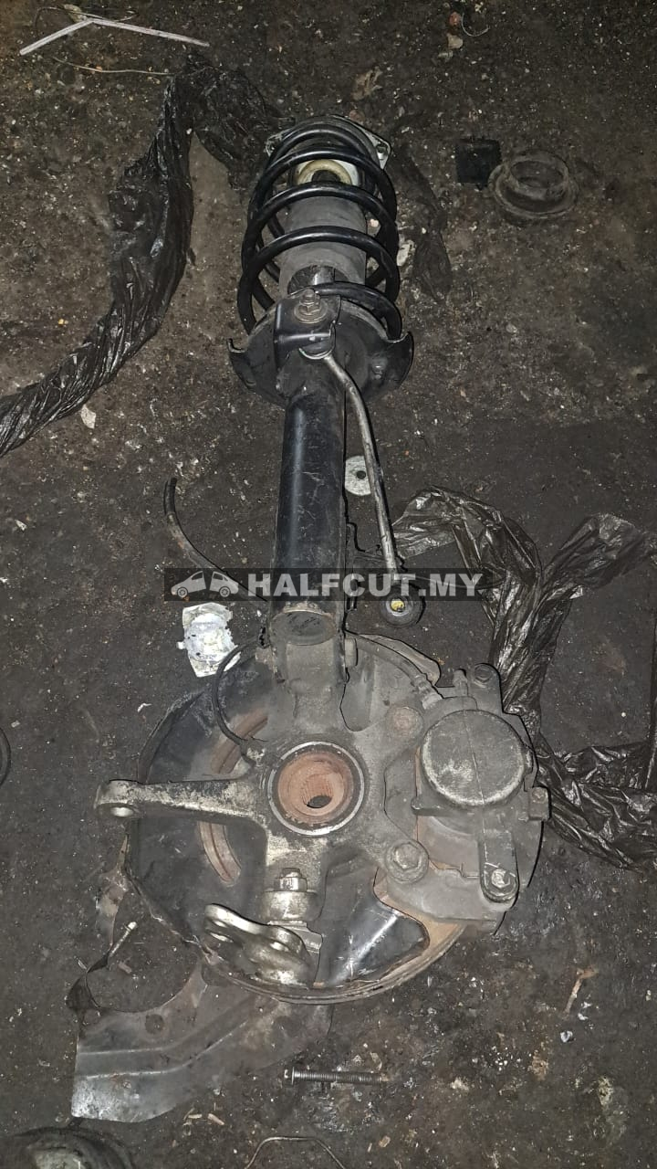 MERCEDES B180 FRONT KNUCKLE &ABSORBER F/R ABS