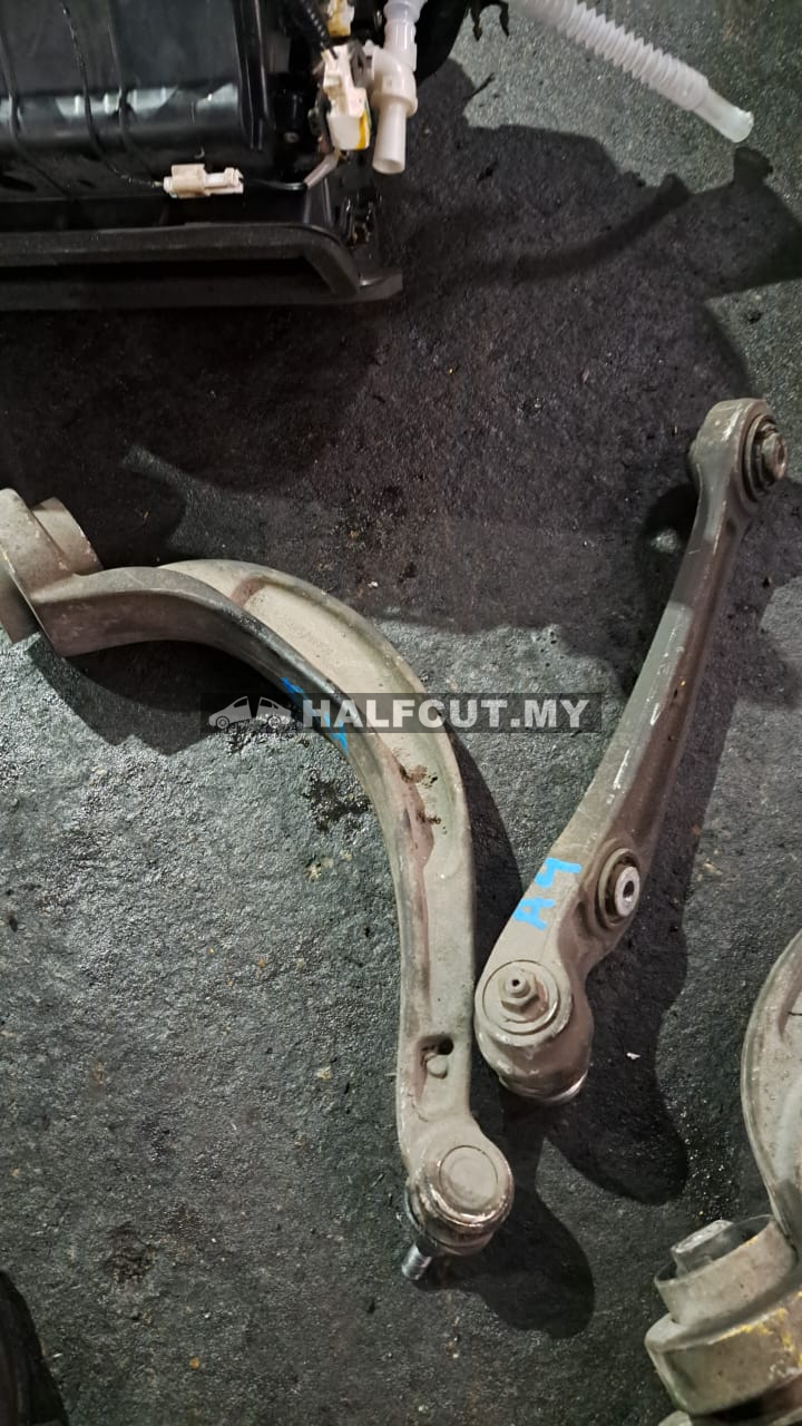 AUDI  A4 CAB FRONT LOWER LH