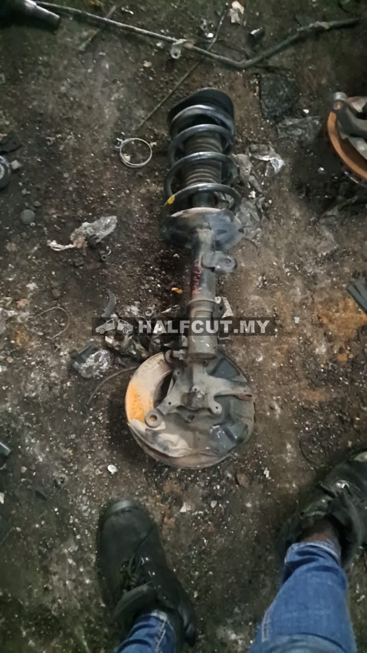 TOYOTA AVANZA OM FRONT KNUCKLE &ABSORBER F/L
