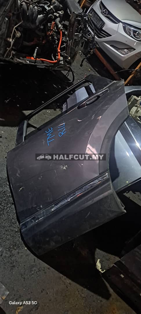 HONDA CRV TME REAR  DOOR R/L