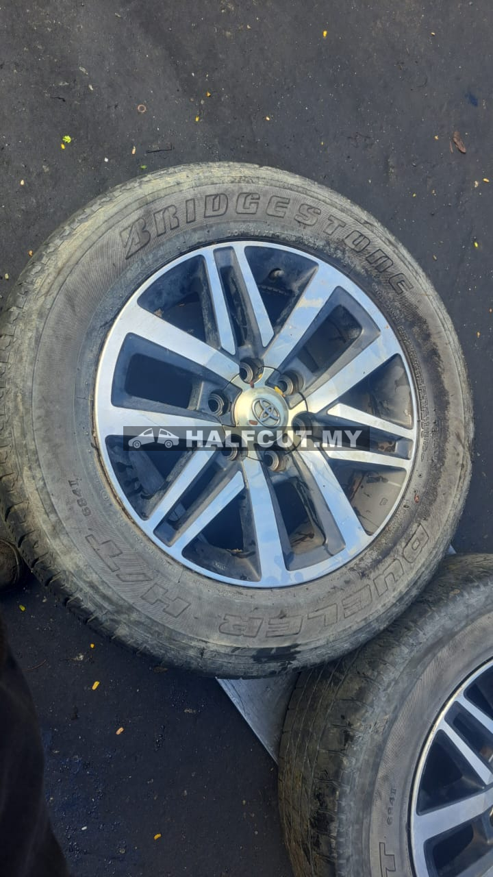 TOYOTA HILUX REVO SPORT RIM R18