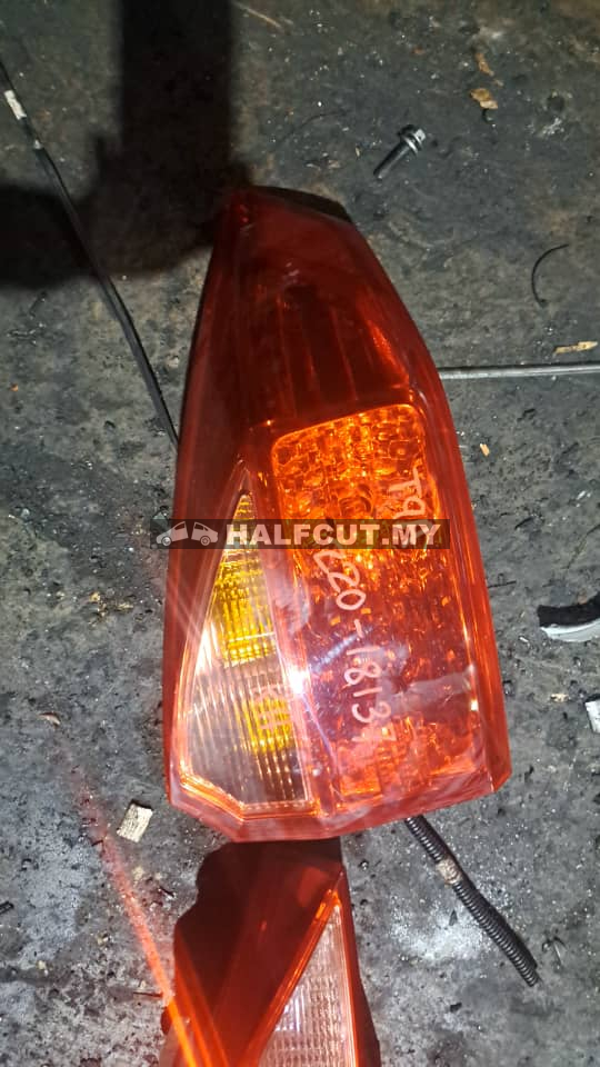 HONDA CITY T9A TAIL LAMP (220-18137) RH
