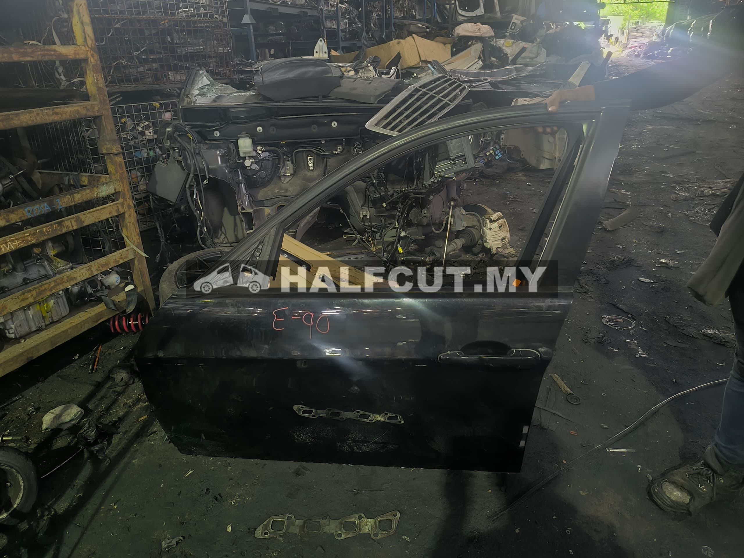 BMW E90 FRONT DOOR F/L