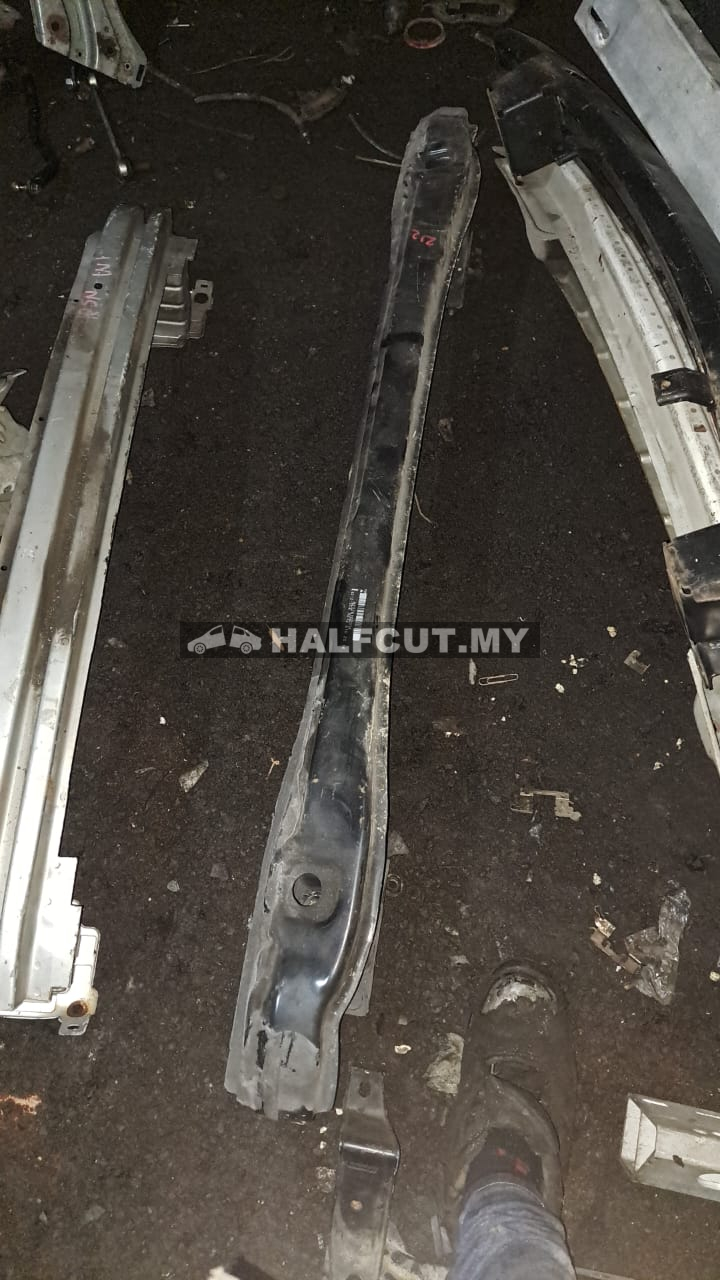 MERCEDES BENZ W212 REAR BUMPER REINFORCEMENT