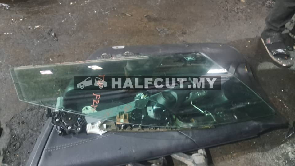 HONDA ACCORD T2A FRONT POWER WINDOW GLASS F/R