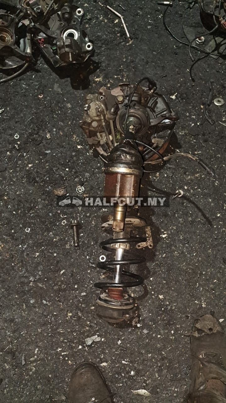 VOLKSWAGEN TIGUAN FRONT KNUCKLE &ABSORBER F/L