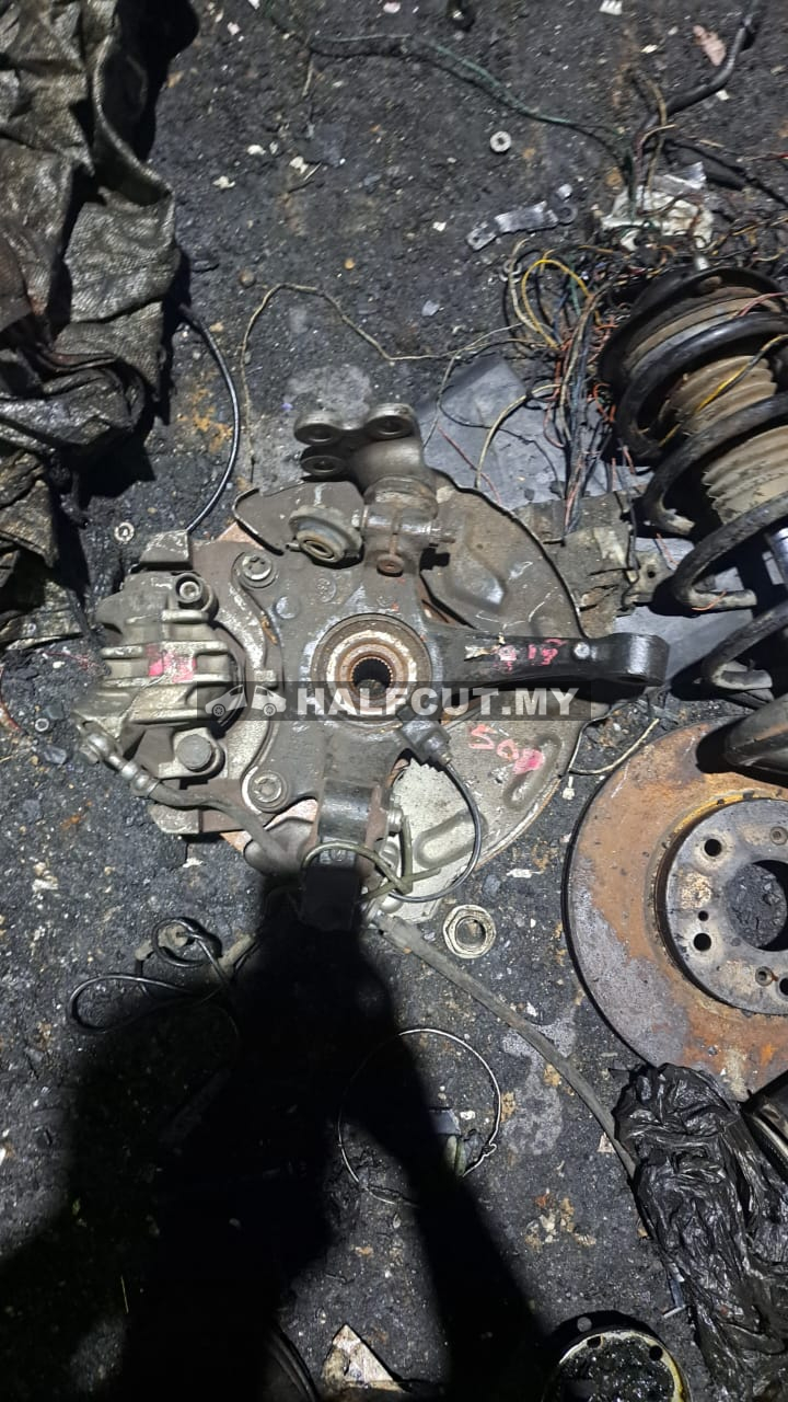 PEUGEOT 508 FRONT KNUCKLE F/L