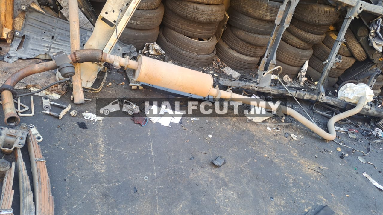 Fusu 85/4D34 EXHAUST PIPE