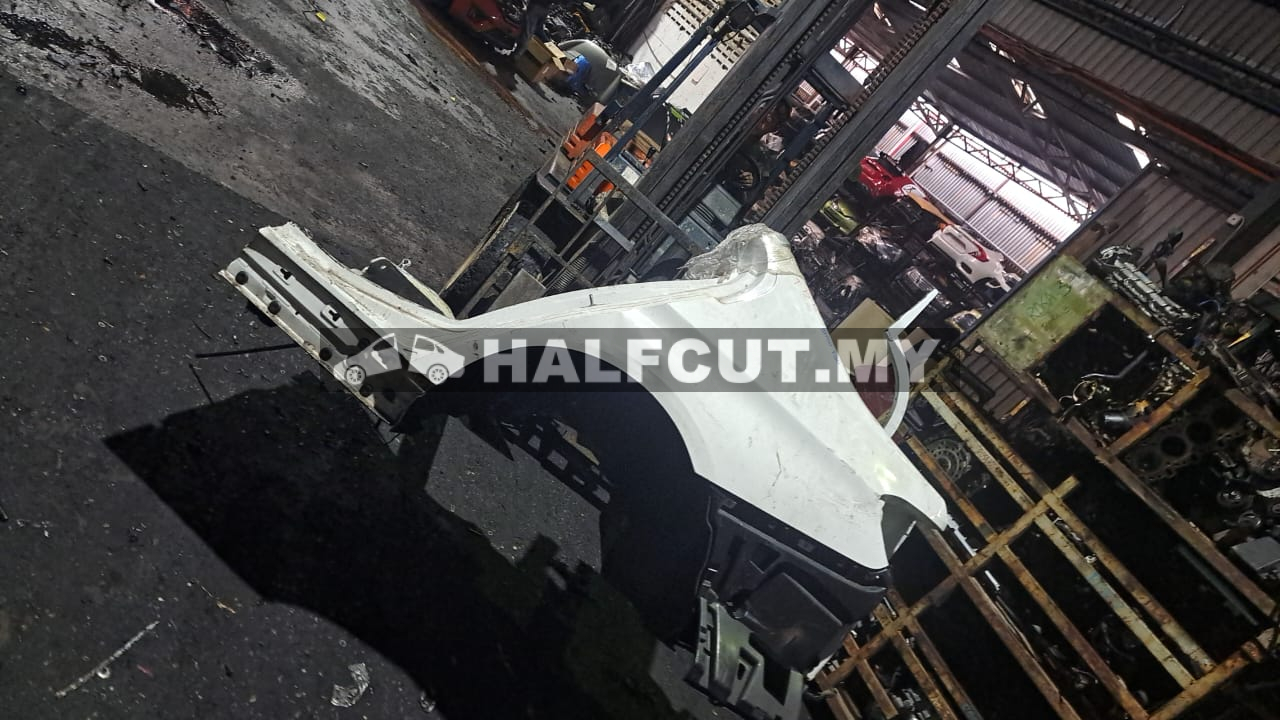 BMW F30 REAR FENDER LH