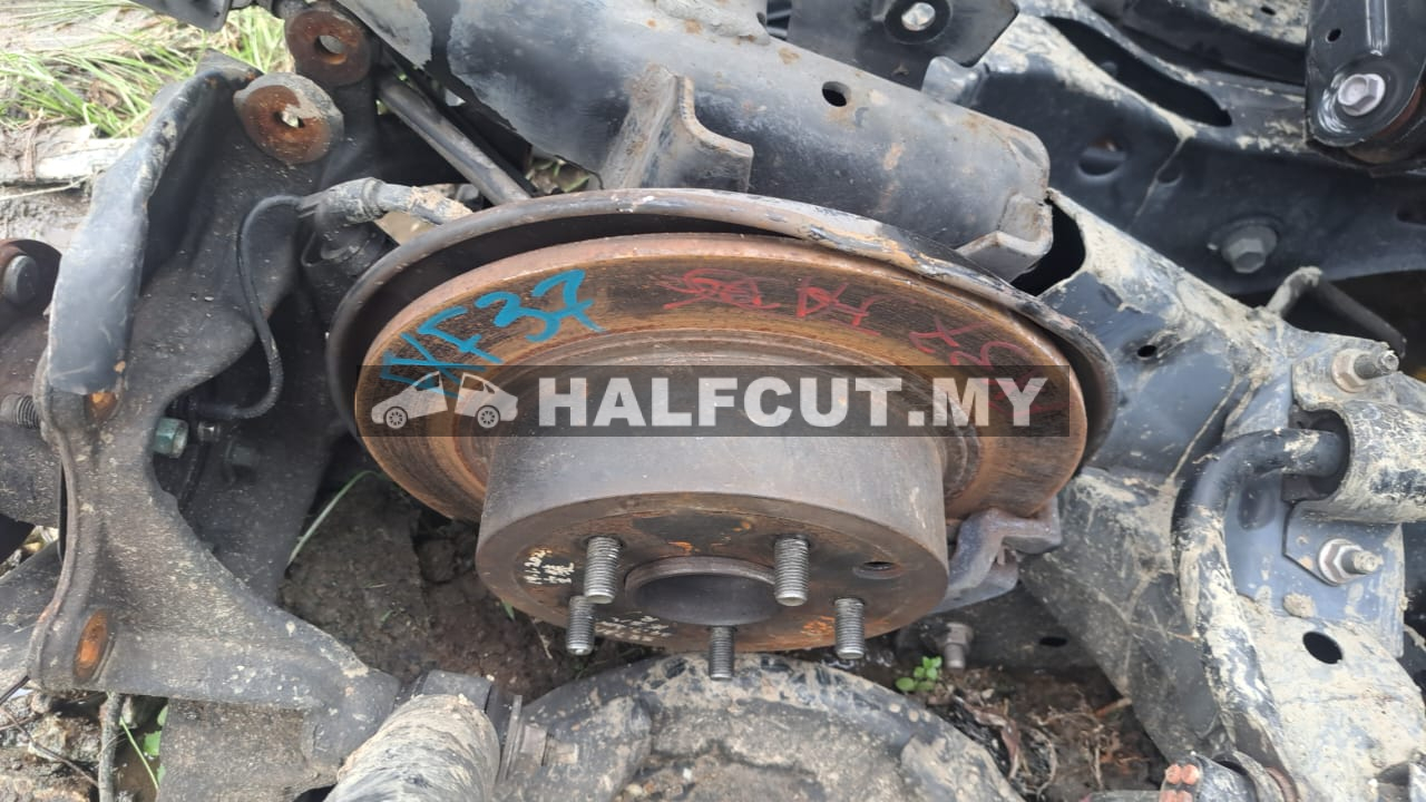 INFINITI FX37 REAR AXLE