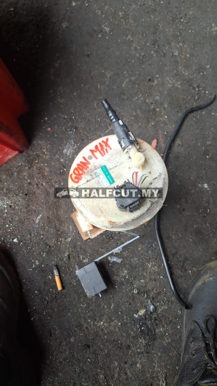DAIHATSU GRAND  MAX PETROL FUEL PUMP