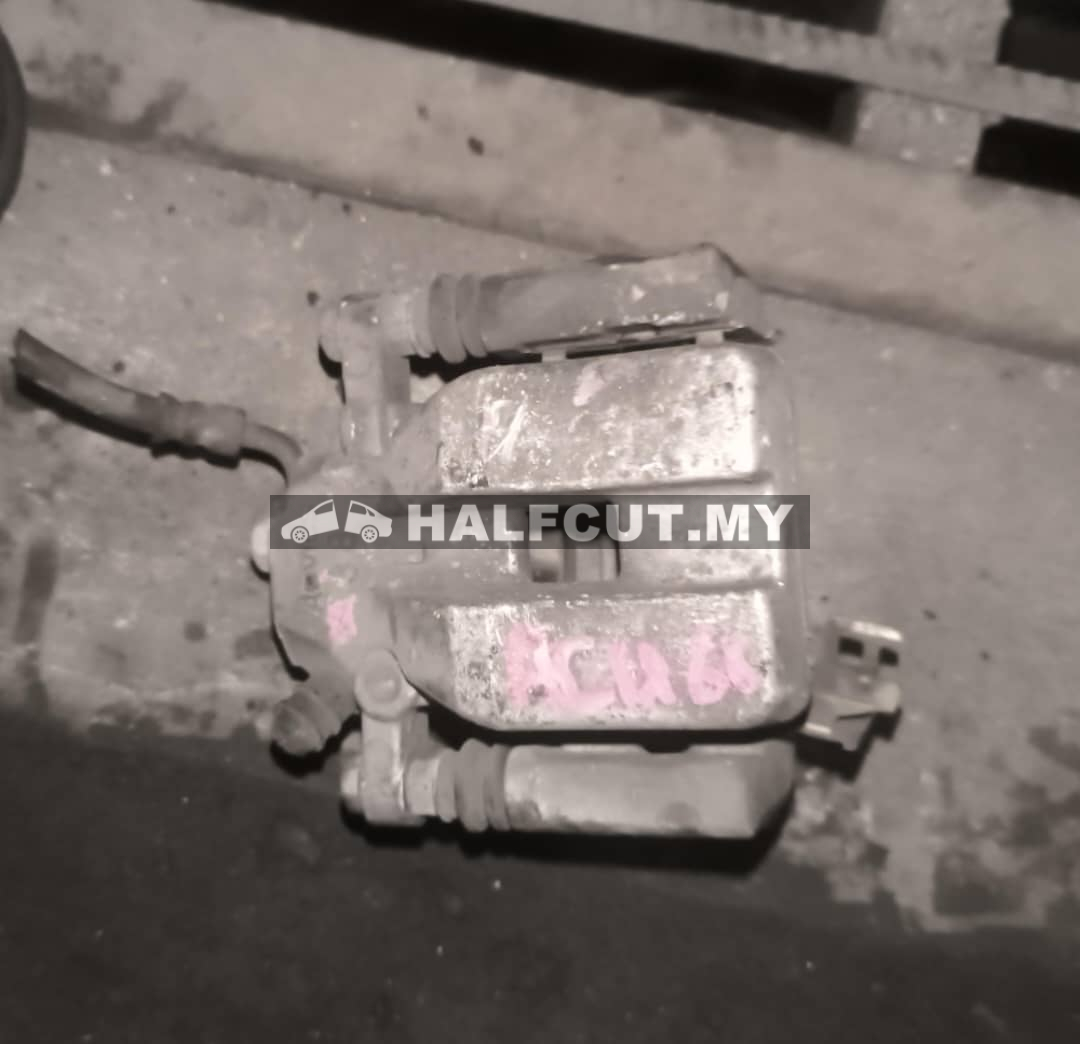 TOYOTA HARREIR ACU60  REAR CALIPER R/L