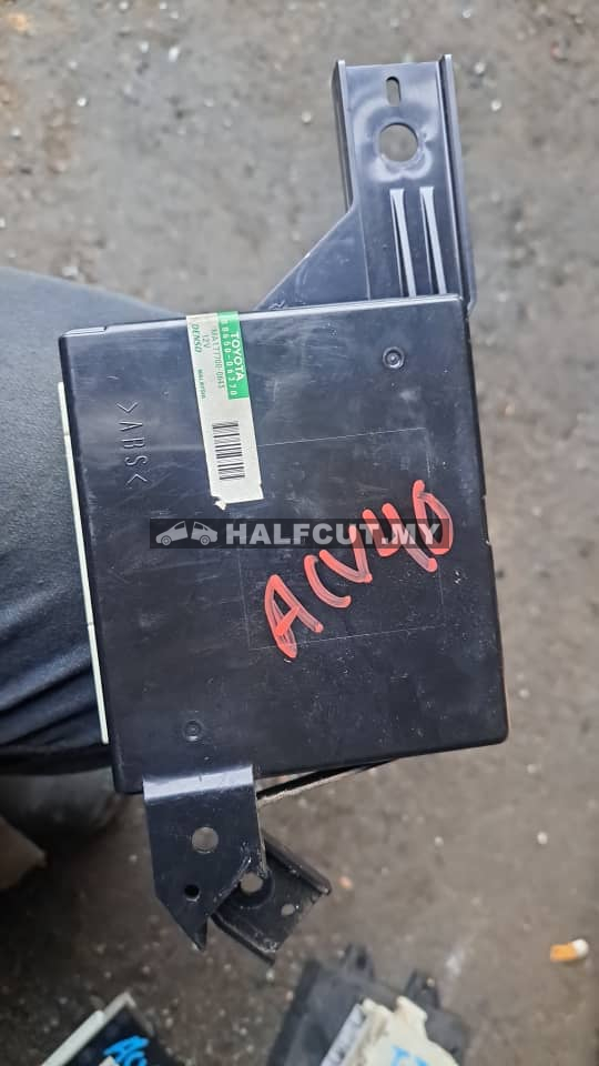 TOYOTA CAMRY ACV40  ECU (88650-06370)