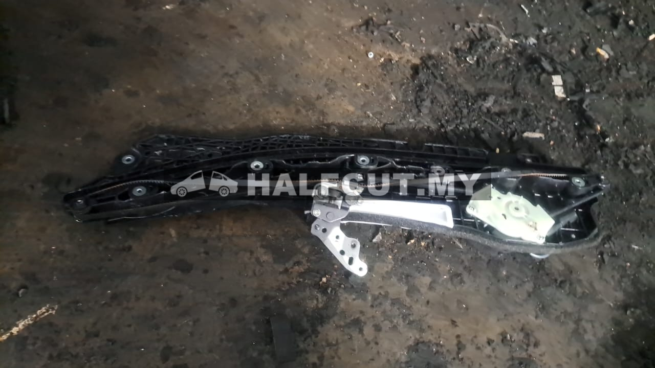 TOYOTA VELLFIRE 30 POWER DOOR MOTOR LH